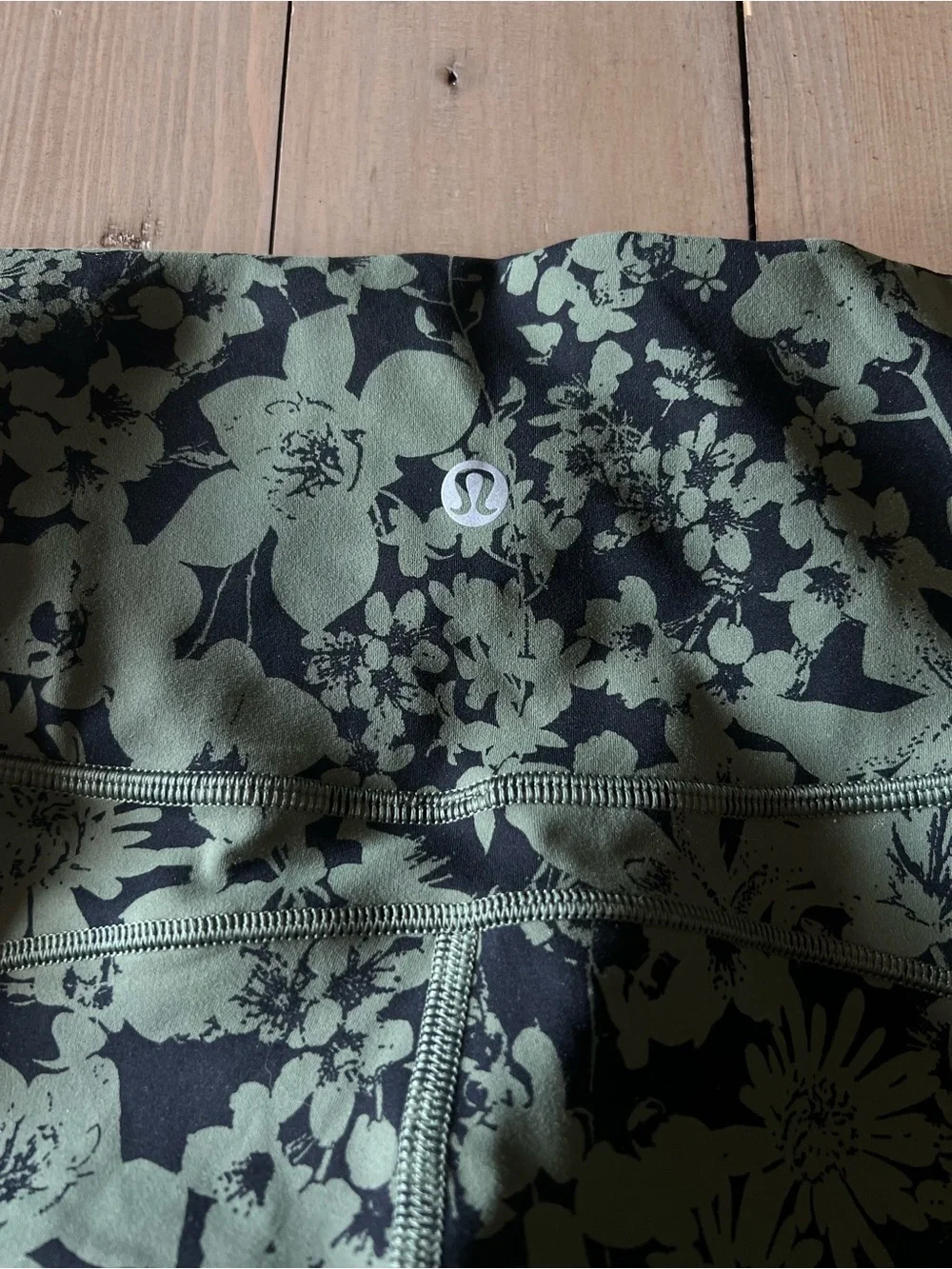 lululemon athletica no flaws